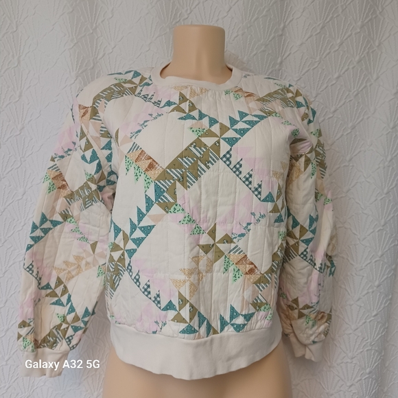 Universal Thread Women Size S Cream Quilted Sweatshirt - Picture 3 of 15